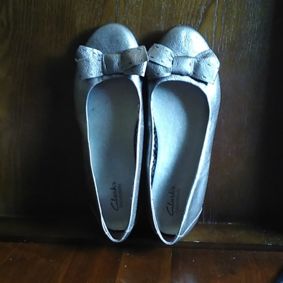 Clarks - Picture 1 of 7